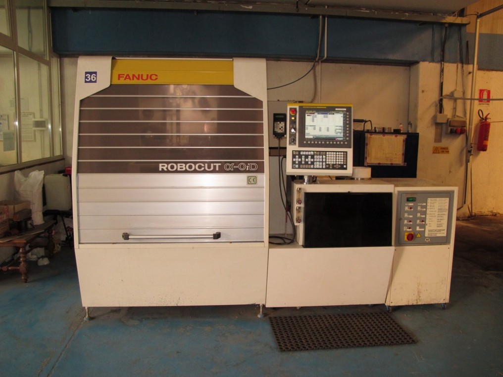 elettroerosione a filo FANUC Alfa 0iD usata www.santoromacchine.com