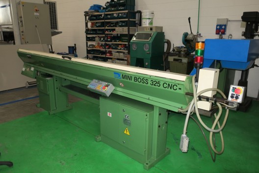 Caricatore automatico di barre usato IEMCA MINI BOSS 325