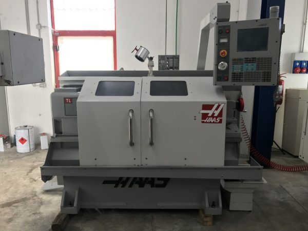 tornio cnc da attrezzeria usato