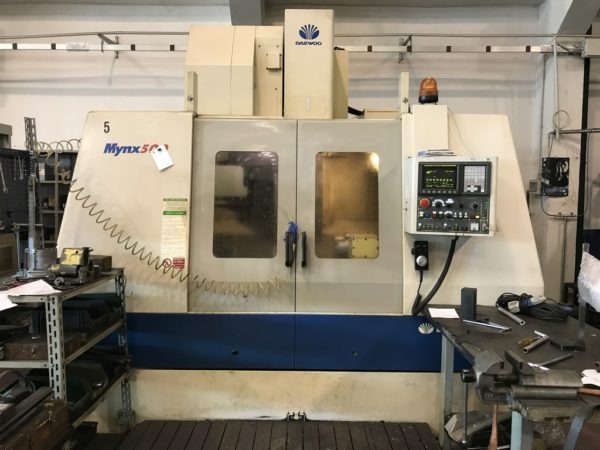 Centro di lavoro 4 assi DAEWOO MYNX 500 usato