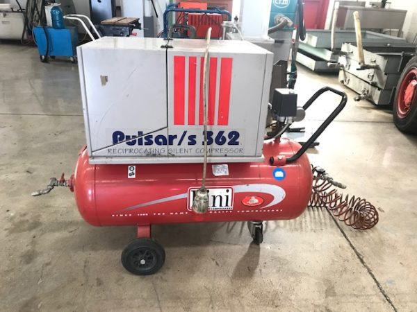 Compressore silenzioso professionale FINI PULSAR S 362T 100 usato