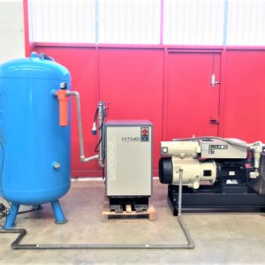 Impianto aria compressa 22Kw 725 litri con essiccatore MATTEI usato