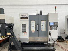 Centro di lavoro verticale 4 assi AKIRA SEIKI 2.5 XP usato