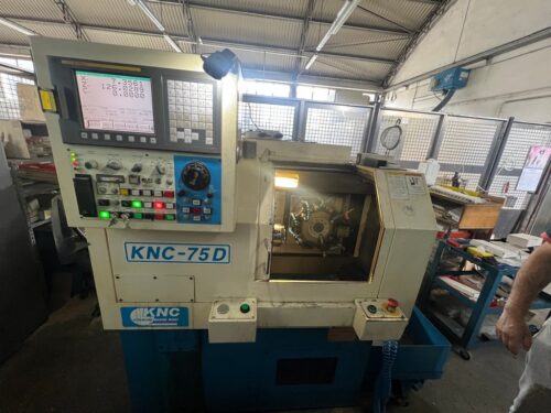 Tornio cnc 3 assi KITAMURA KNC 75D motorizzato usato