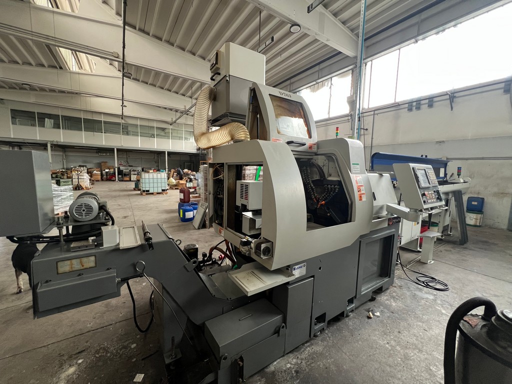 Tornio cnc a fantina mobile HANWHA XD 26 J usato