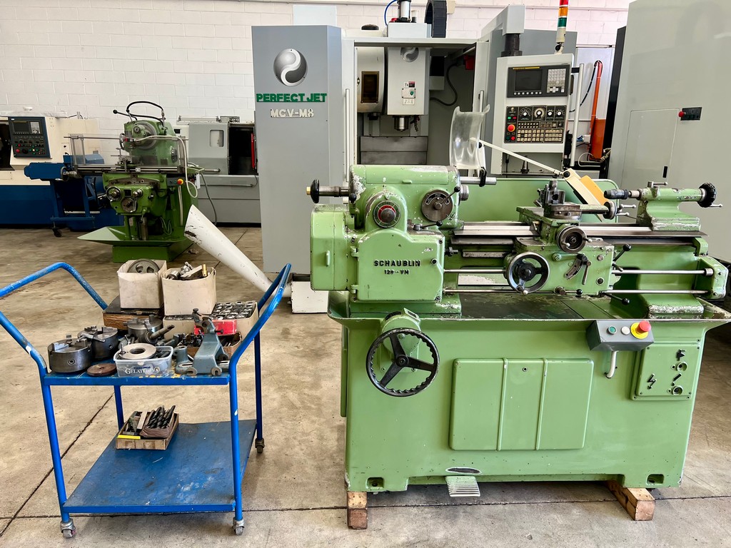Tornio parallelo di precisione SCHAUBLIN 120 VM usato