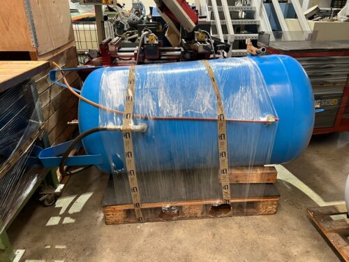 Serbatoio verticale aria compressa 725 usato litri usato