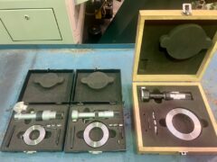 Set micrometri a tre punte per interni BOWERS usato