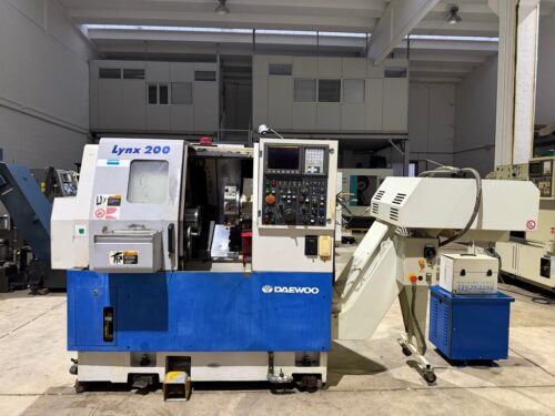 Tornio cnc 2 assi DAEWOO Lynx 200B usato
