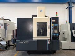 Centro di lavoro verticale ad alta velocità MAKINO V55 usato
