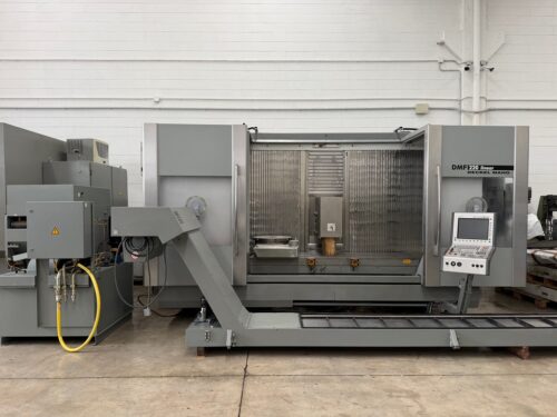 Centro di lavoro 5 assi DMG DMF 220 Linear usato