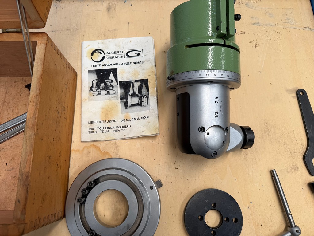 Testina angolare GERARDI TCU 2.5 cono iso 40 usata 00001 Testina angolare GERARDI TCU 2.5 cono iso 40 usata